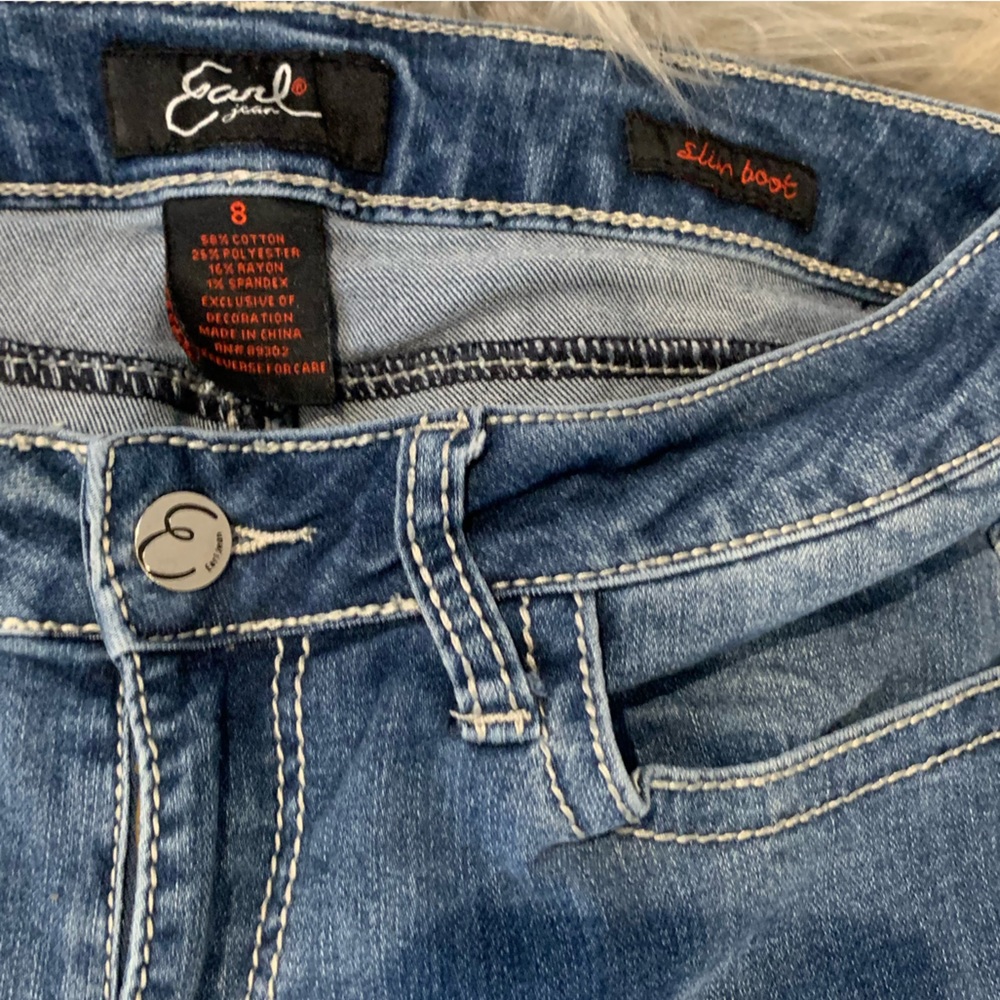 Earl Jeans // Size 8 // Slim Boot // Never Worn